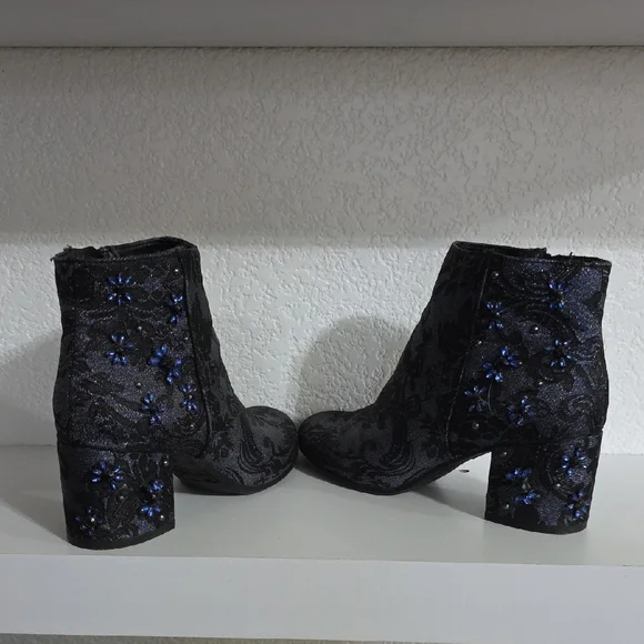 Circus by Sam Edelman Black and Blue Floral Ankle Boots - Picture 3 of 5